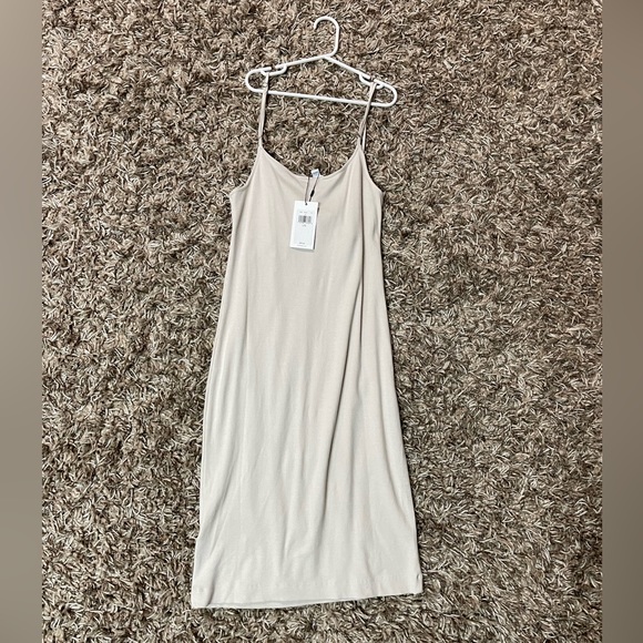 NWT Calvin Klein Dress - Picture 2 of 2
